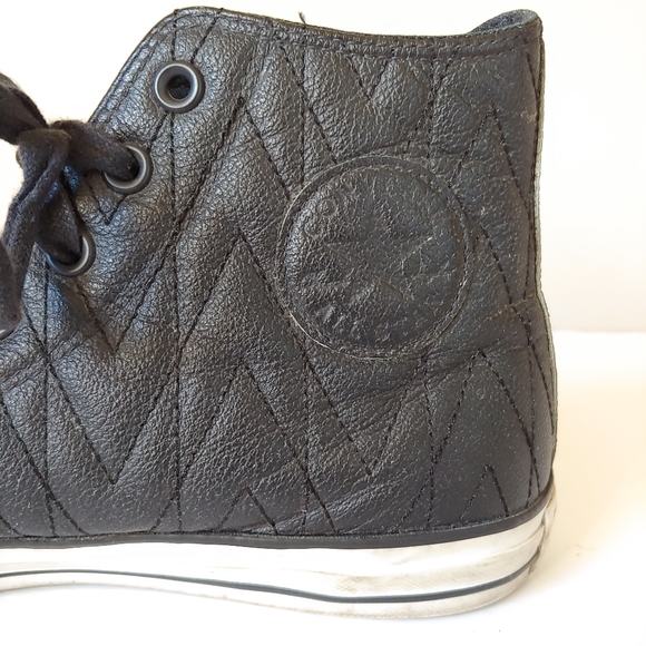 Converse Chuck Taylor All Star Quilted Leather Hi Top Sneakers Black Size 9.5 - Picture 8 of 14